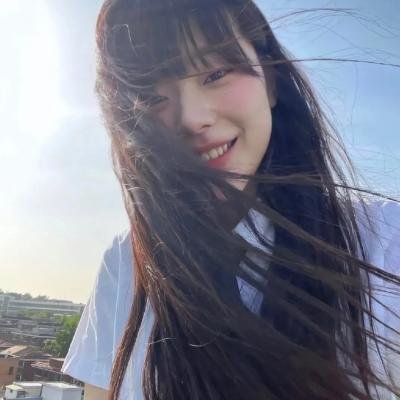 橘衫男子